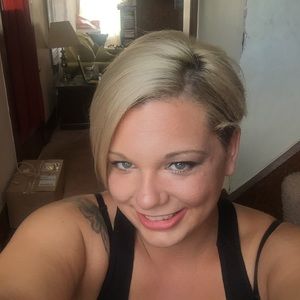 Meet your Posher, Cindi